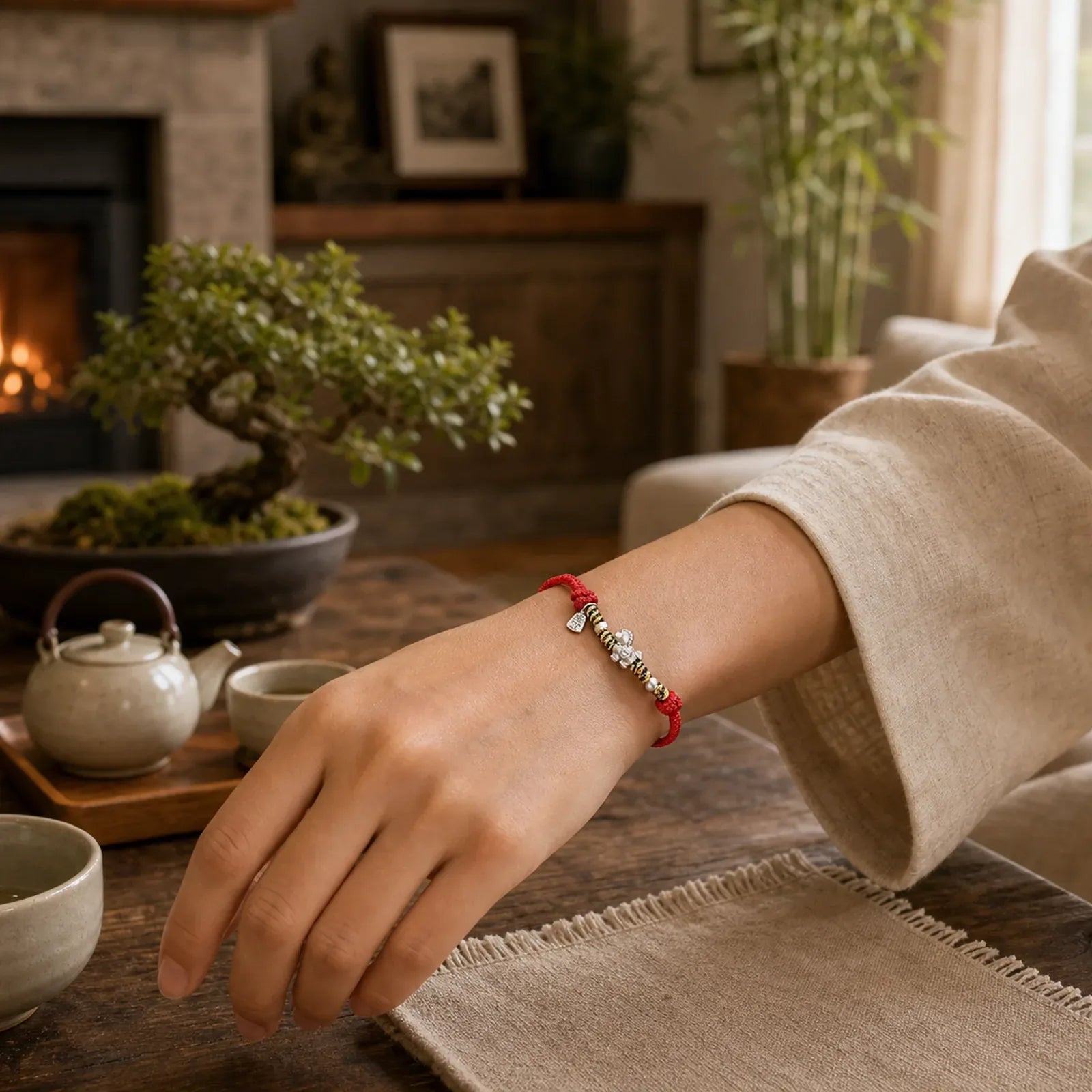 999 Sterling Silver Year Of The Horse Freedom Manually Made String Bracelet featuring Silver, Horse, Red String