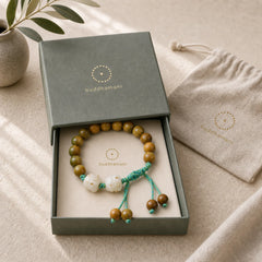 Green Sandalwood Bodhi Seed Lucky Cat Positive Bracelet featuring Green Sandalwood, Sandalwood, Bodhi Seed