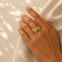 Liuli Osmanthus Flower Wisdom Ring featuring