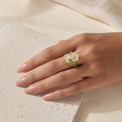 Liuli Pear Blossom Flower Wisdom Ring featuring