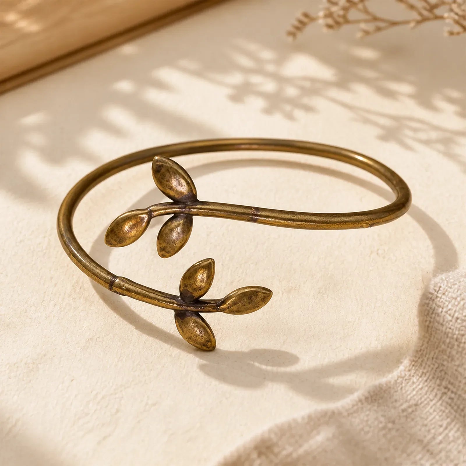 Lucky Clover Copper Brass Healing Bracelet Bangle featuring Copper