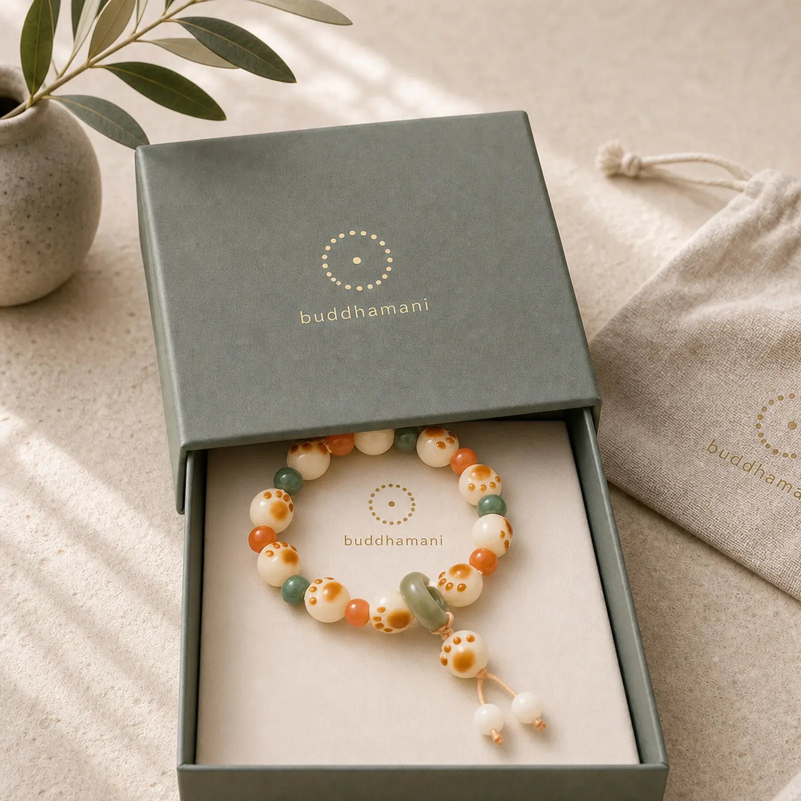 Natural Bodhi Seed Cat Paw Design Wealth Bracelet featuring Bodhi Seed