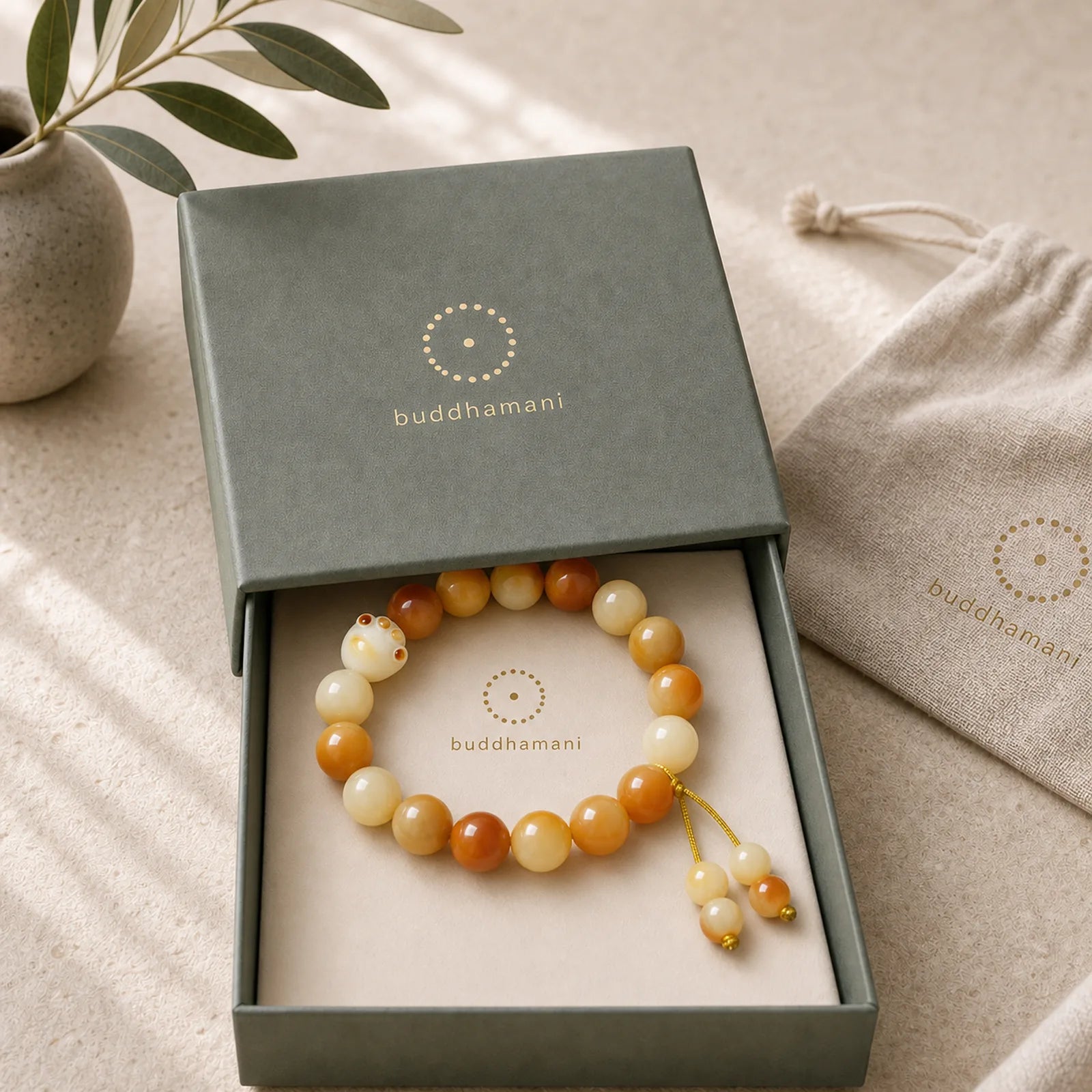 Natural Bodhi Seed Lovely Paw Claw Peace Wisdom Bracelet featuring Bodhi Seed