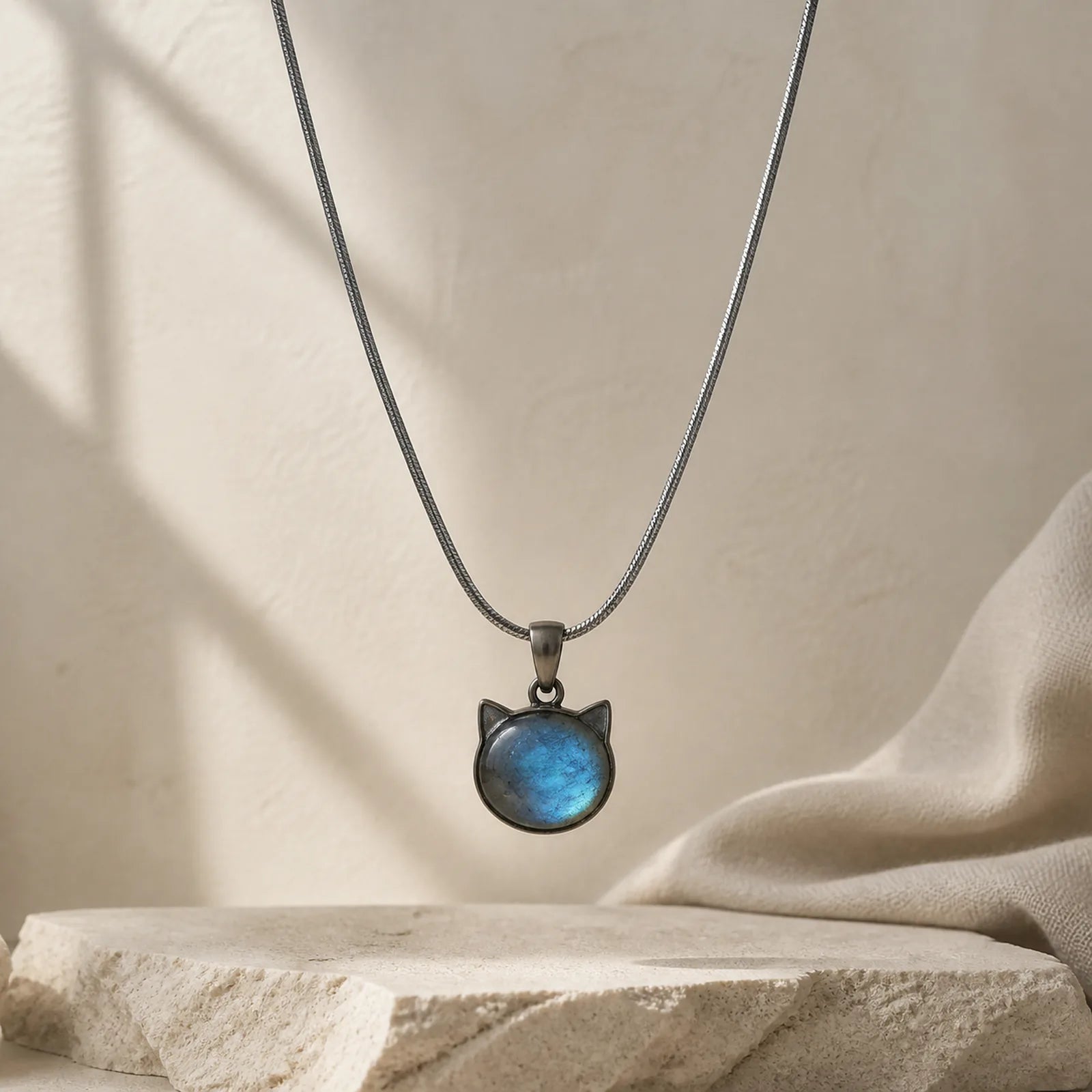 Natural Cat Pattern Labradorite Healing Necklace Pendant featuring Labradorite