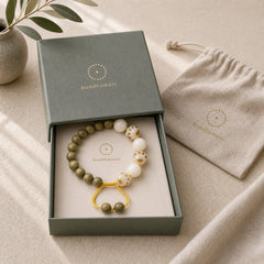 Natural Green Sandalwood Bodhi Seed Cat Paw Claw Cure Bracelet featuring Green Sandalwood, Sandalwood, Bodhi Seed