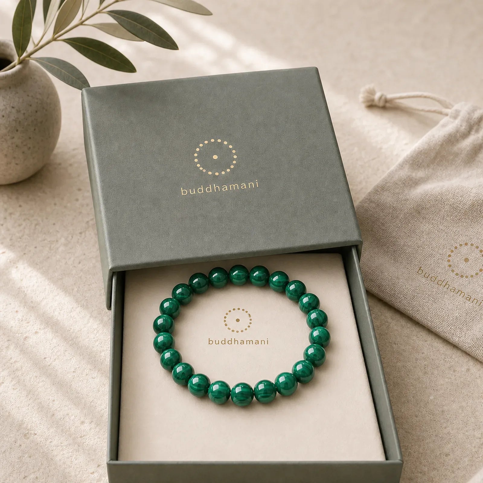 Natural Malachite Protection Calmness Bracelet featuring Malachite