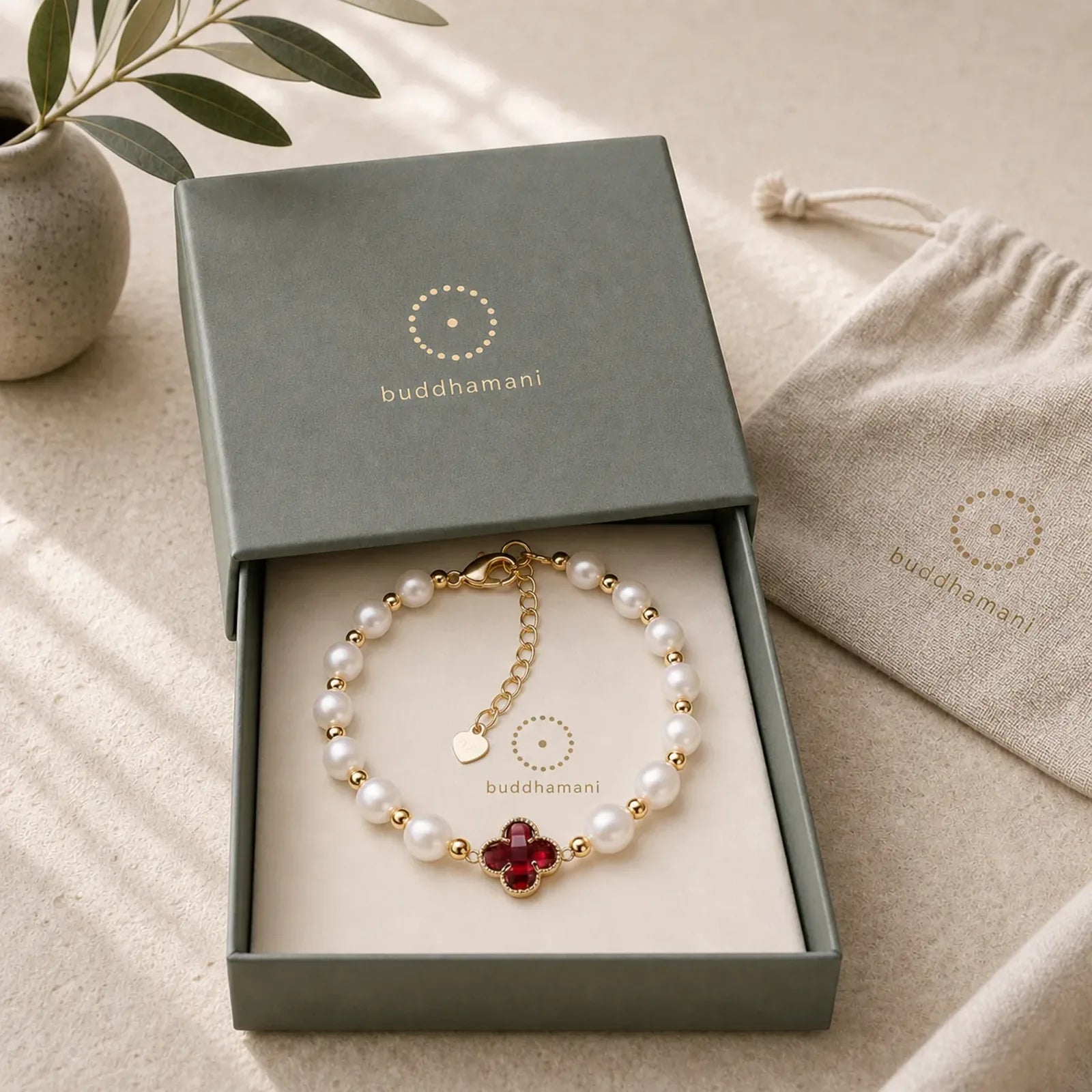 Pearl Four Leaf Clover Wealth Chain Bracelet featuring Pearl