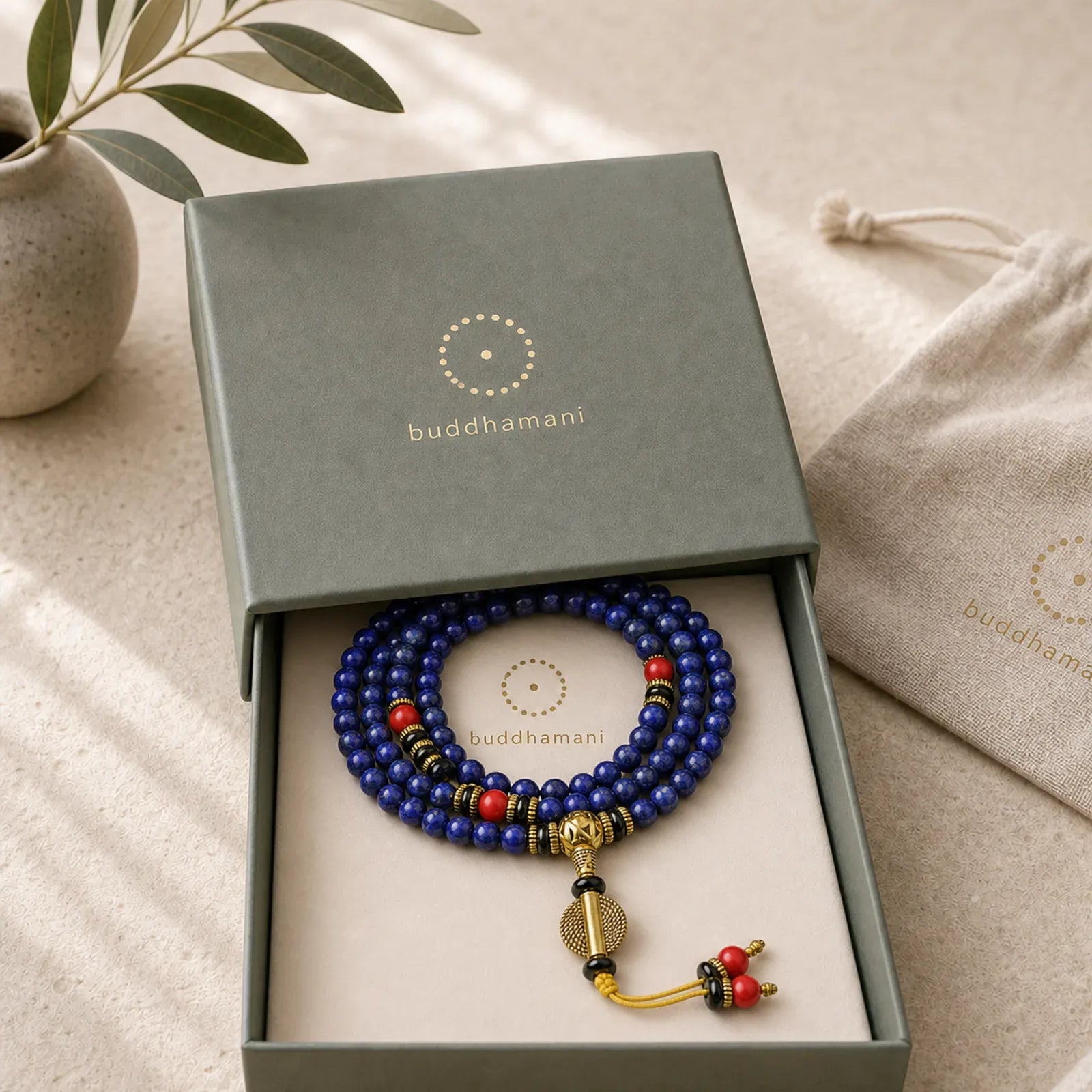 Tibetan Mala Lapis Lazuli Lazurite Positive Bracelet featuring Lapis Lazuli (Lazurite)